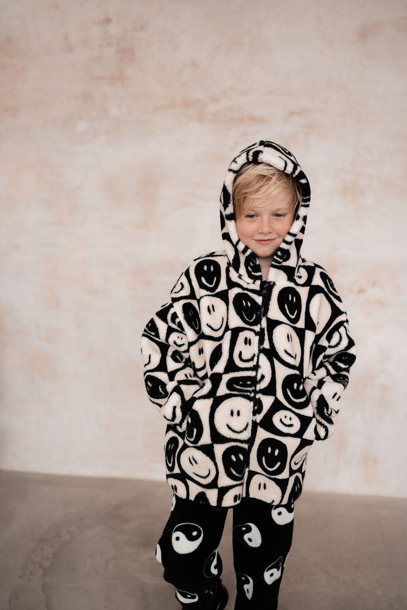 FACE CHECKERBOARD SHERPA KIDS FUNNEL COAT