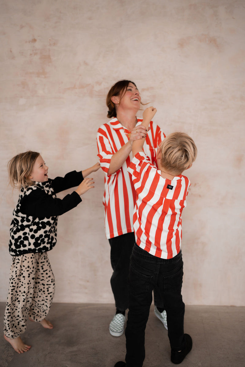 UNISEX RED BLOCK STRIPE ADULT RESORT SHIRT